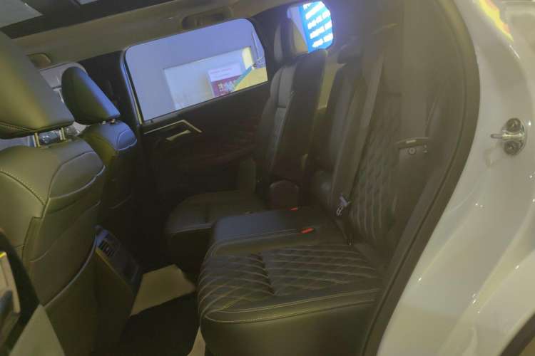 Used Mitsubishi Outlander 2023 1.5T CVT Four-Wheel Drive Prestige Edition 7 Seats Interior 1