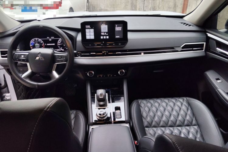 Used Mitsubishi Outlander 2023 1.5T CVT Four-Wheel Drive Prestige Edition 7 Seats Interior 2