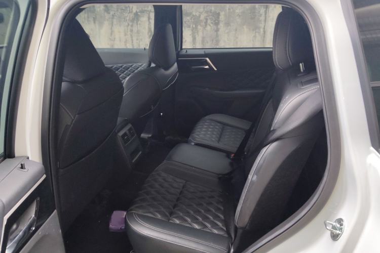 Used Mitsubishi Outlander 2023 1.5T CVT Four-Wheel Drive Prestige Edition 7 Seats Interior 4