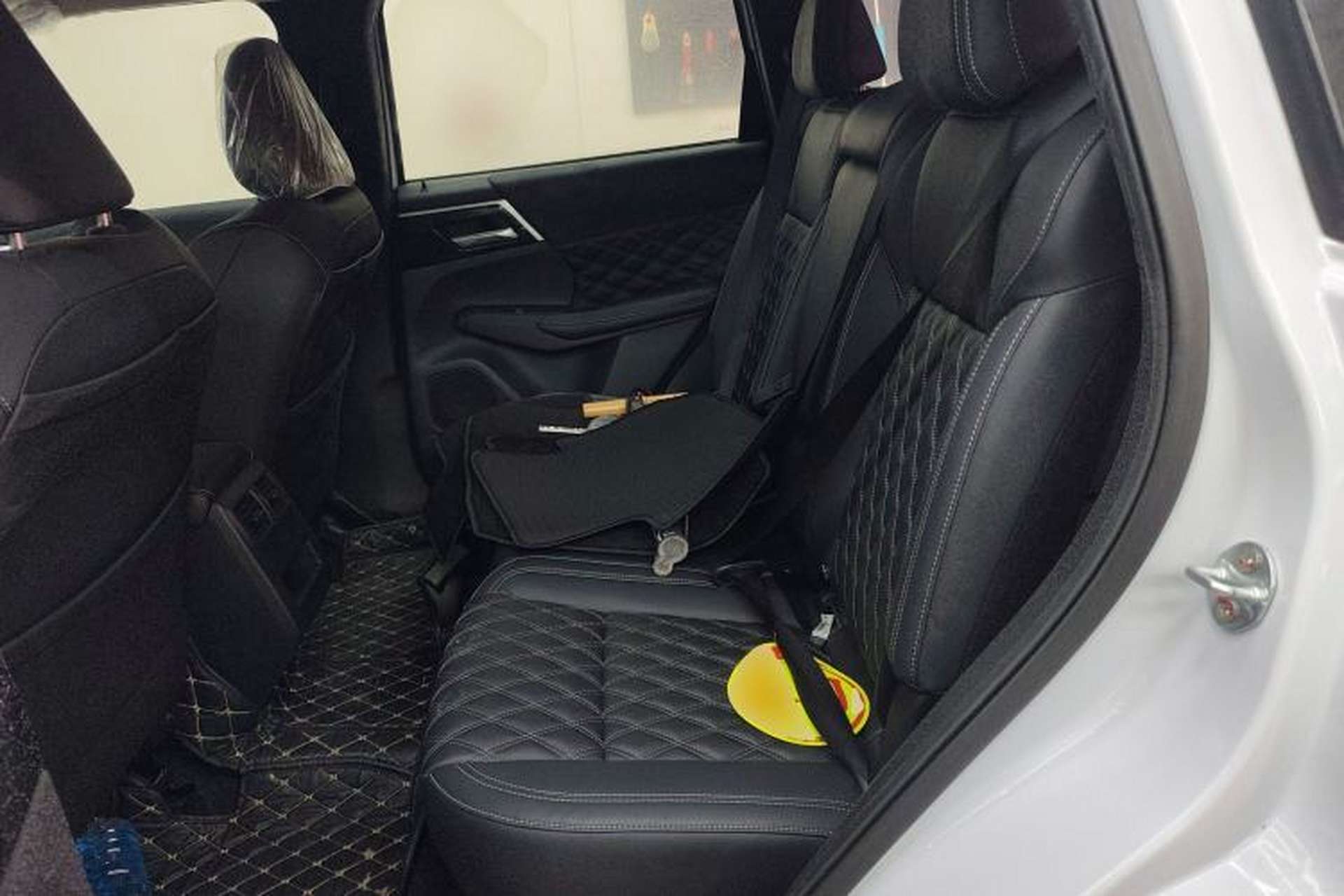 Used Mitsubishi Outlander 2023 1.5T CVT Four-Wheel Drive Prestige Edition 7 Seats Interior 4