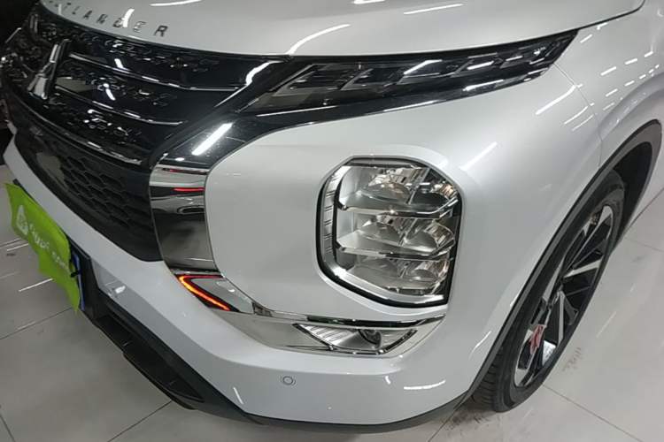 Used Mitsubishi Outlander 2023 1.5T CVT Two-Wheel Drive Luxury Edition 5 Seats Left Front Headlight