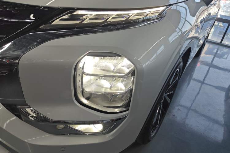 Used Mitsubishi Outlander 2023 1.5T CVT Four-Wheel Drive Prestige Edition 7 Seats Left Front Headlight