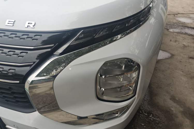 Used Mitsubishi Outlander 2023 1.5T CVT 4x4 Luxury Edition 5 Seats Left Front Headlight