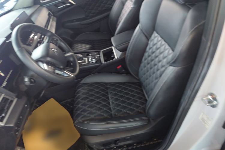 Used Mitsubishi Outlander 2023 1.5T CVT Four-Wheel Drive Prestige Edition 7 Seats Left Front Seat