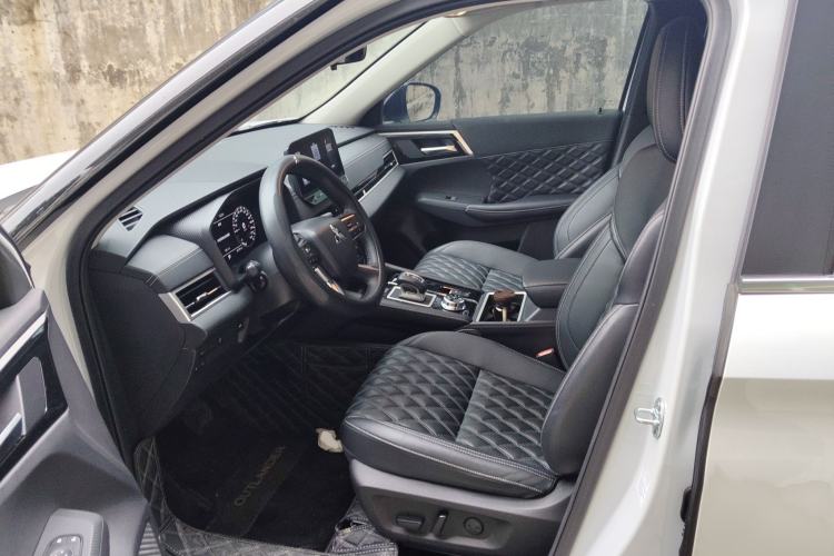 Used Mitsubishi Outlander 2023 1.5T CVT Four-Wheel Drive Prestige Edition 7 Seats Left Front Seat