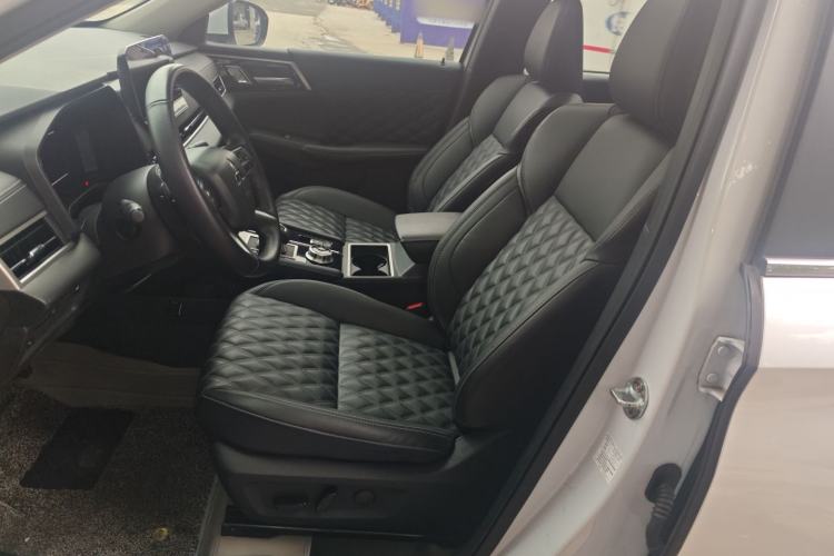 Used Mitsubishi Outlander 2023 1.5T CVT 4x4 Luxury Edition 5 Seats Left Front Seat