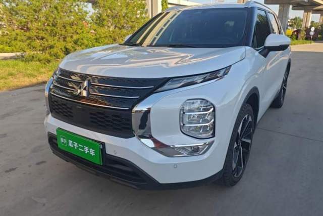 Used Mitsubishi Outlander 2023 1.5T CVT Two-Wheel Drive Luxury Edition 5 Seats