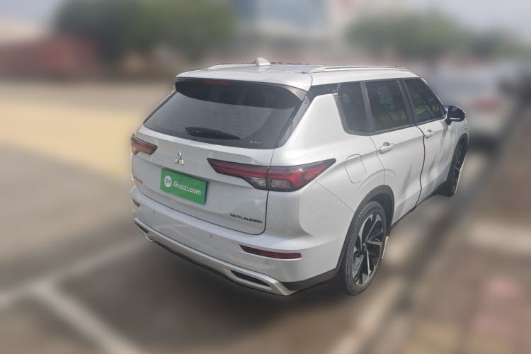 Used Mitsubishi Outlander 2023 1.5T CVT Four-Wheel Drive Prestige Edition 7 Seats Rear Right 45 Deg