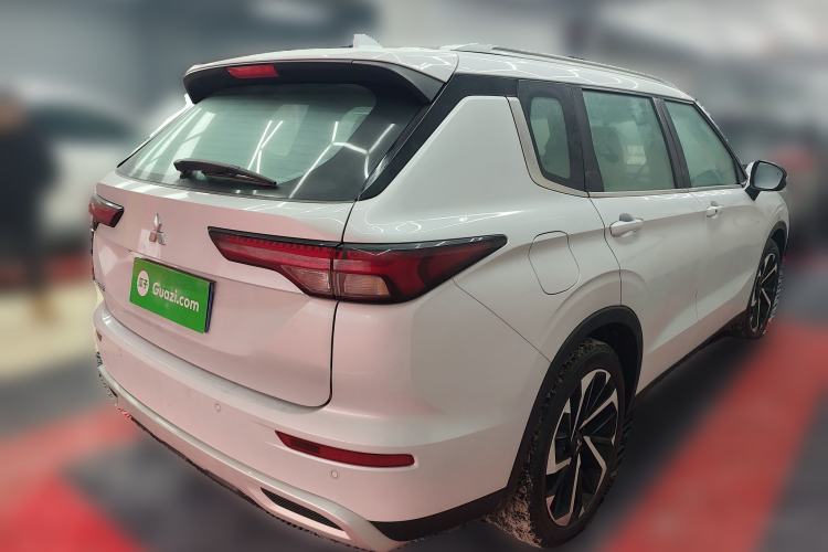 Used Mitsubishi Outlander 2023 1.5T CVT Four-Wheel Drive Prestige Edition 7 Seats Rear Right 45 Deg