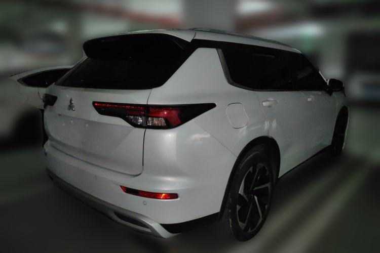 Used Mitsubishi Outlander 2023 1.5T CVT Four-Wheel Drive Prestige Edition 7 Seats Rear Right 45 Deg