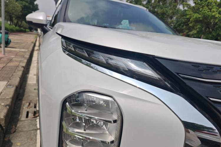 Used Mitsubishi Outlander 2023 1.5T CVT Four-Wheel Drive Prestige Edition 7 Seats Right Front Headlight