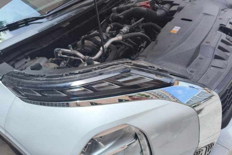 Used Mitsubishi Outlander 2023 1.5T CVT 4x4 Luxury Edition 5 Seats Right Front Headlight