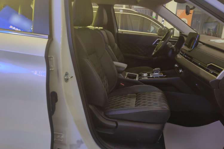Used Mitsubishi Outlander 2023 1.5T CVT Four-Wheel Drive Prestige Edition 7 Seats Right Front Seat