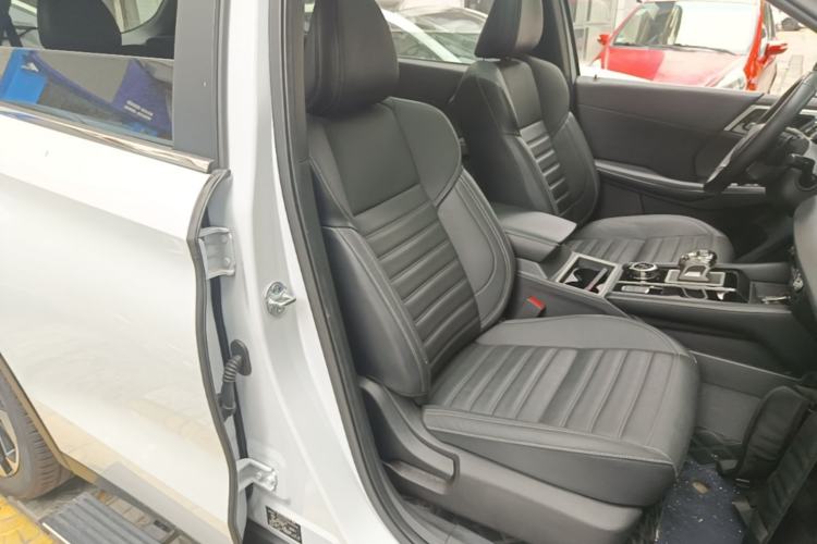 Used Mitsubishi Outlander 2023 1.5T CVT Two-Wheel Drive Luxury Edition 5 Seats Right Front Seat