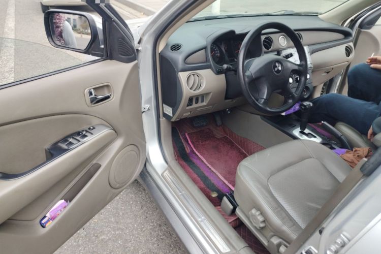 Used Mitsubishi Outlander Classic 2005 2.4L Automatic 4x4 Driver Seat