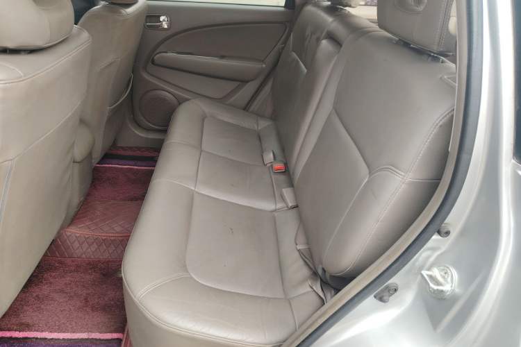 Used Mitsubishi Outlander Classic 2005 2.4L Automatic 4x4 Left Rear Seat