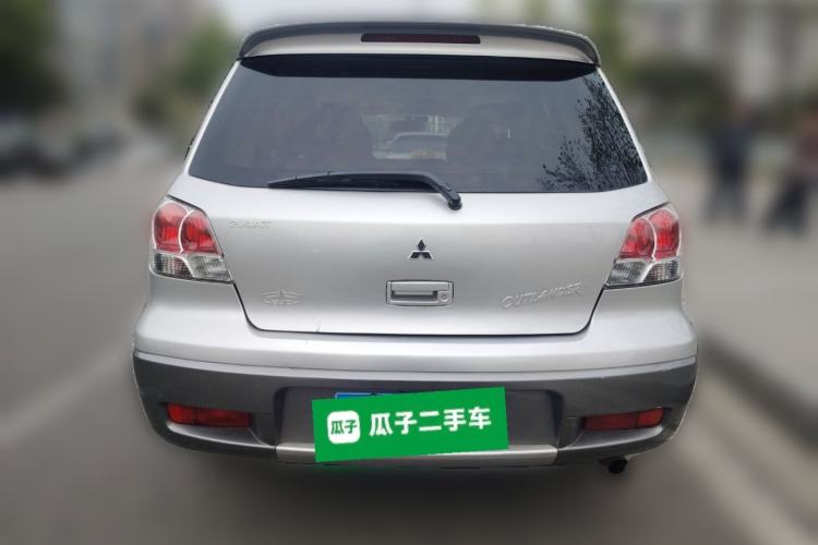 Used Mitsubishi Outlander Classic 2005 2.4L Automatic 4x4 Rear