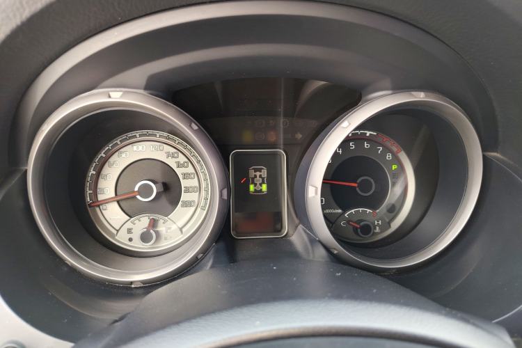 Used Mitsubishi Pajero  Instrument Cluster