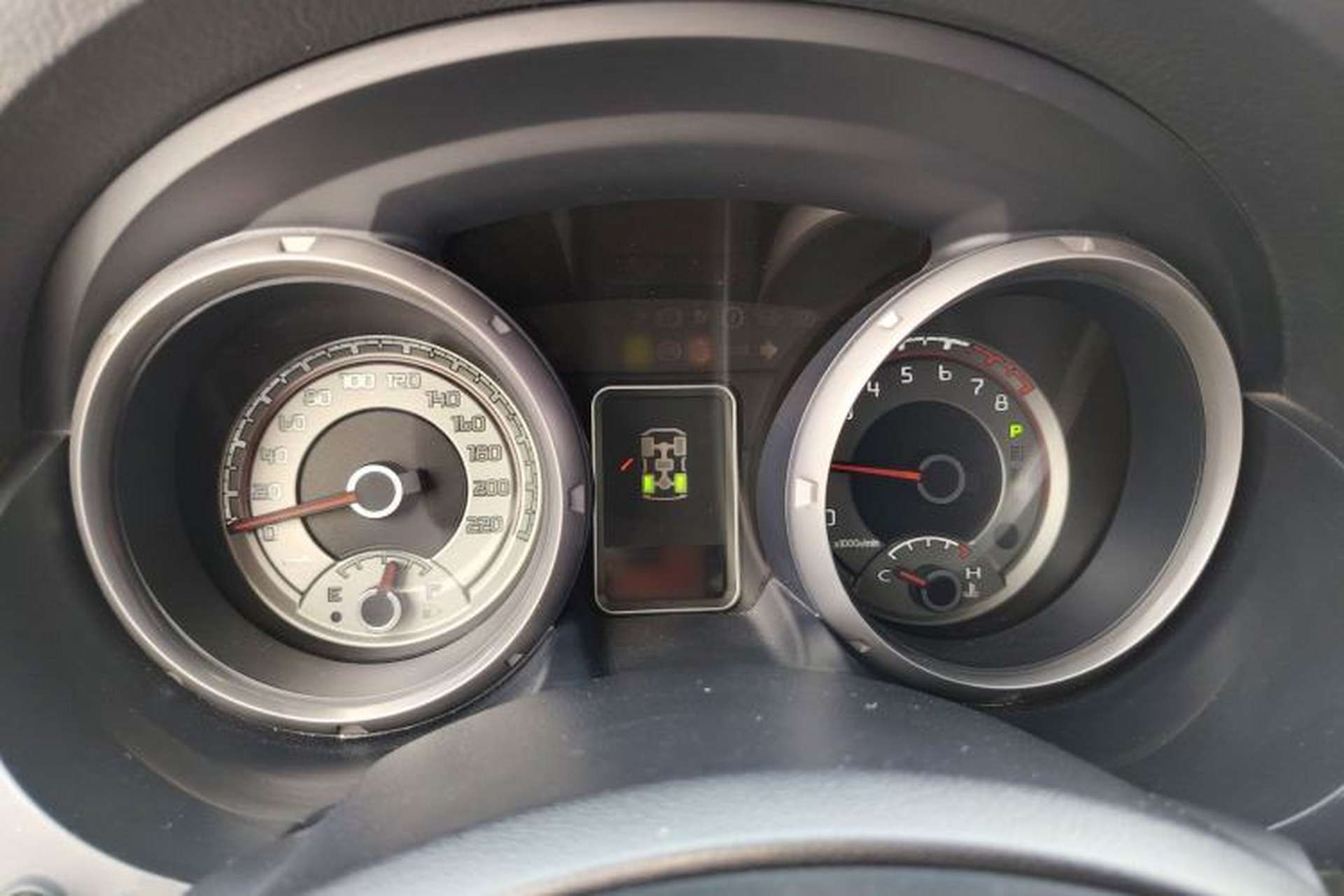 Used Mitsubishi Pajero  Instrument Cluster