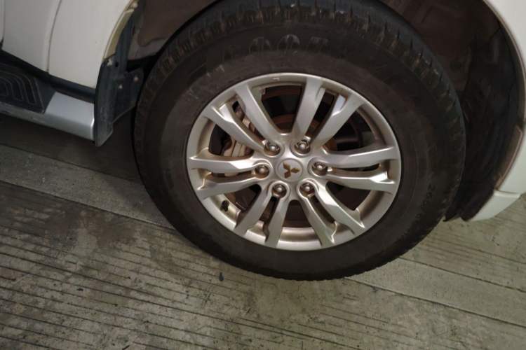 Used Mitsubishi Pajero  Exterior 7