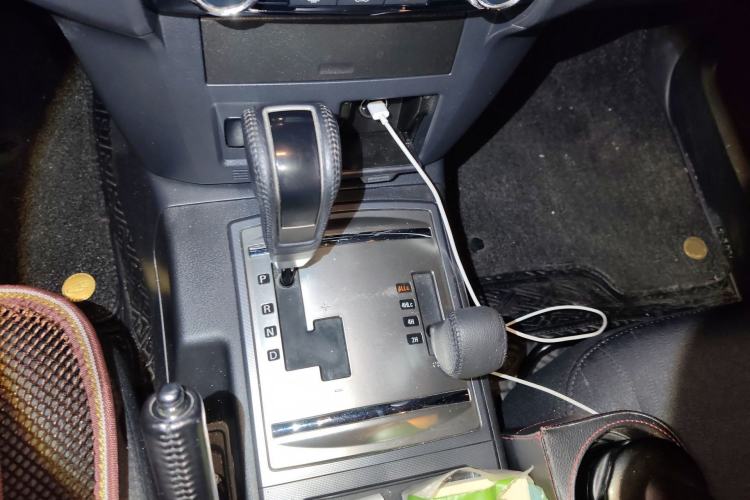 Used Mitsubishi Pajero  Gear Lever