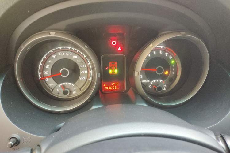 Used Mitsubishi Pajero  Instrument Cluster