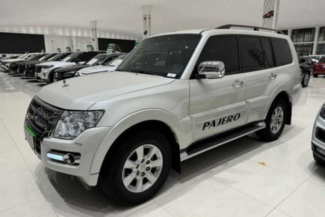 Used Mitsubishi Pajero