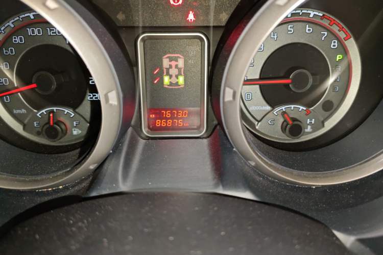 Used Mitsubishi Pajero  Odometer Close Up