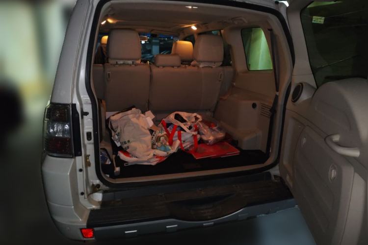 Used Mitsubishi Pajero  Trunk