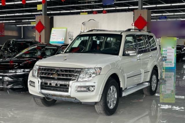 Used Mitsubishi Pajero Pajero (parallel import)