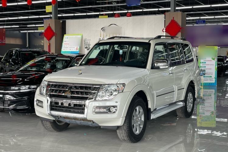 Used Mitsubishi Pajero Pajero (parallel import) Guazi used car, China used car export, Used car for sale, Used cars, Cheapest cars for sale