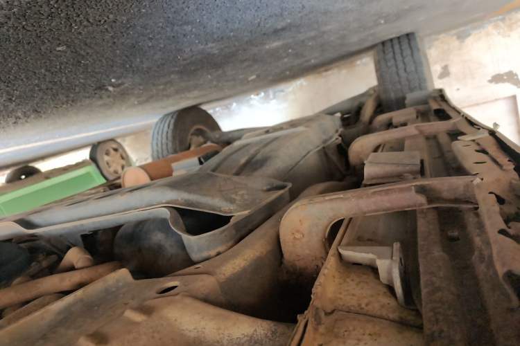 Used Mitsubishi Pajero  Chassis Front Right