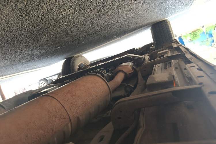 Used Mitsubishi Pajero  Chassis Rear Left