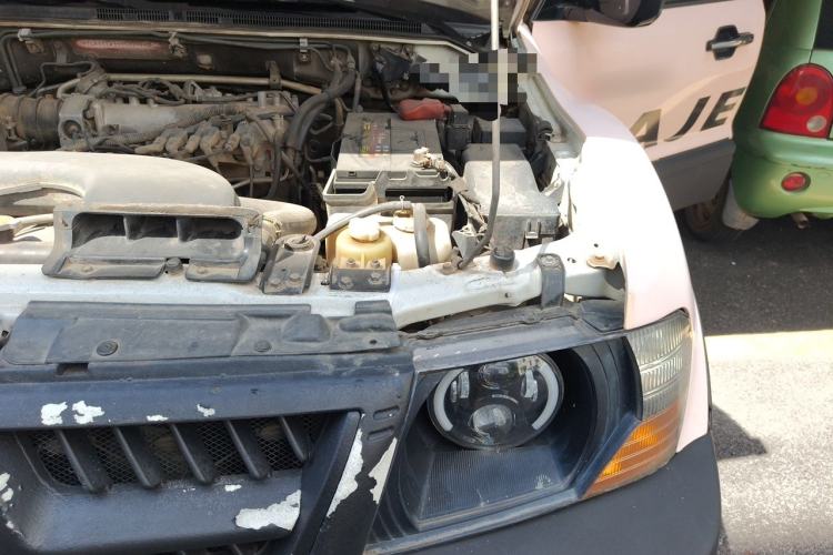 Used Mitsubishi Pajero  Engine Bay Left