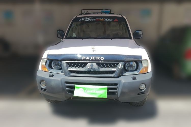 Used Mitsubishi Pajero  Front