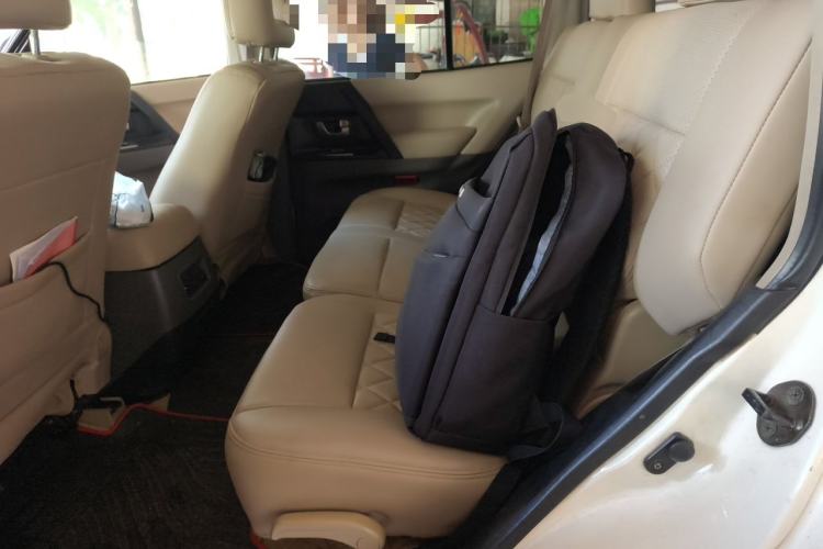 Used Mitsubishi Pajero  Left Rear Seat