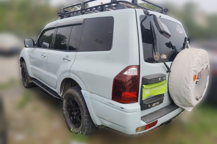 Used Mitsubishi Pajero 2006 3.0L AT GLX Rear Left 45 Deg
