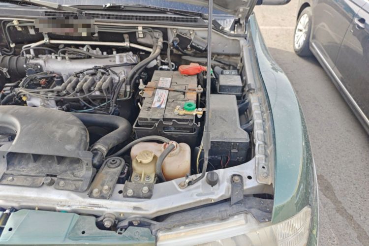 Used Mitsubishi Pajero 2006 3.0L AT GLS Engine Bay Left