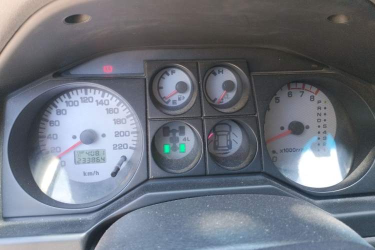 Used Mitsubishi Pajero 2006 3.8L AT GLS Instrument Cluster