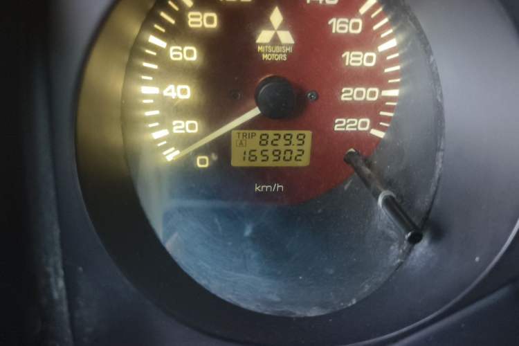 Used Mitsubishi Pajero 2008 V73 3.0L AT GLX Odometer Close Up