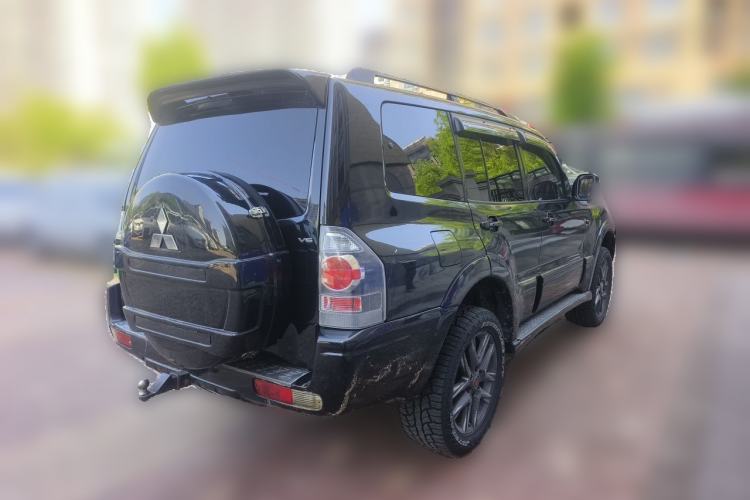 Used Mitsubishi Pajero 2008 V73 3.0L AT GLX Rear Right 45 Deg