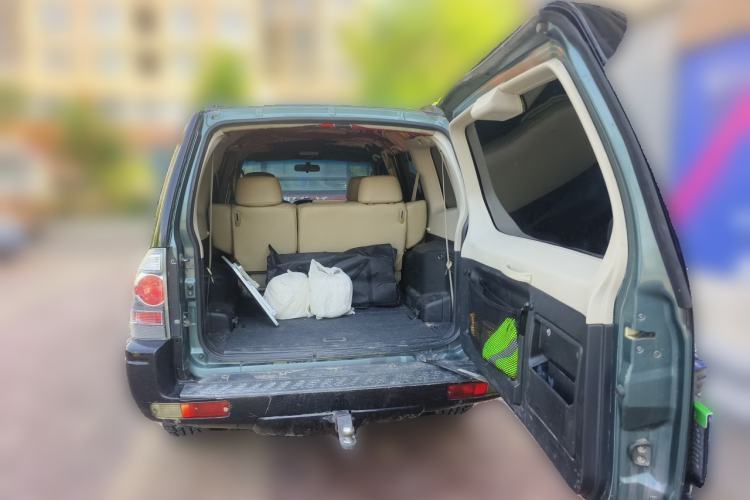 Used Mitsubishi Pajero 2008 V73 3.0L AT GLX Trunk