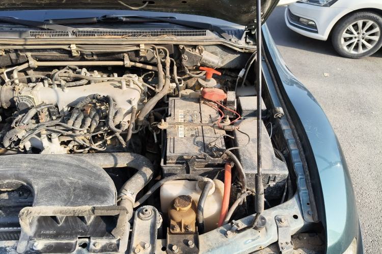 Used Mitsubishi Pajero 2008 V73 3.0L AT GLS Engine Bay Left