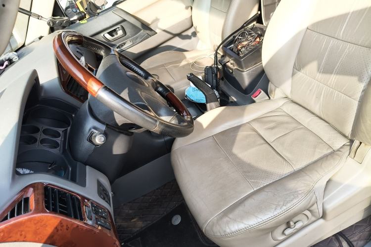 Used Mitsubishi Pajero 2008 V73 3.0L AT GLS Left Front Seat