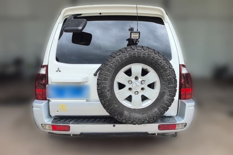 Used Mitsubishi Pajero 2008 V73 3.0L AT GLS Rear