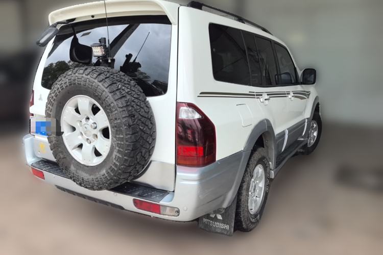Used Mitsubishi Pajero 2008 V73 3.0L AT GLS Rear Right 45 Deg