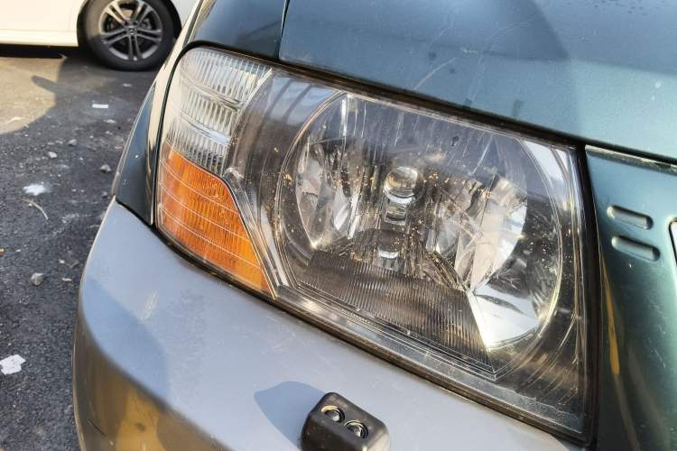 Used Mitsubishi Pajero 2008 V73 3.0L AT GLS Right Front Headlight