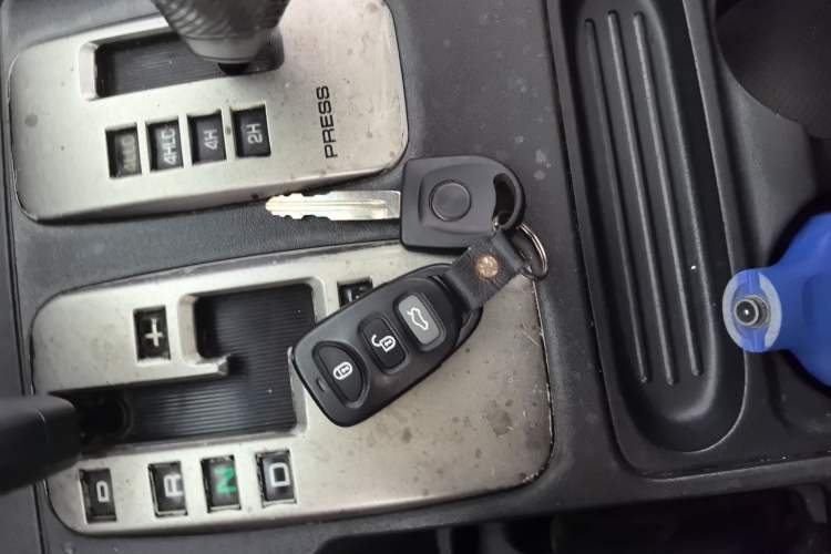 Used Mitsubishi Pajero 2008 V73 3.0L AT GLS Vehicle Key