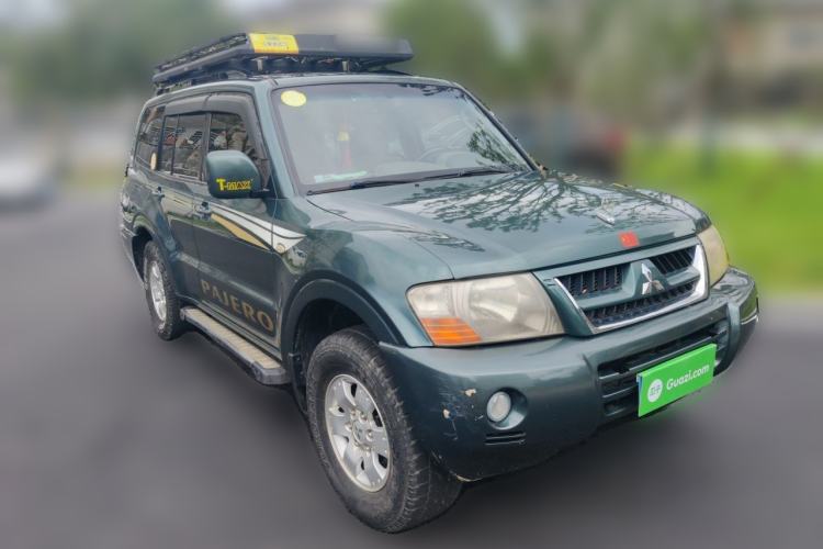 Used Mitsubishi Pajero 2008 V73 3.0L MT GL Front Right 45 Deg