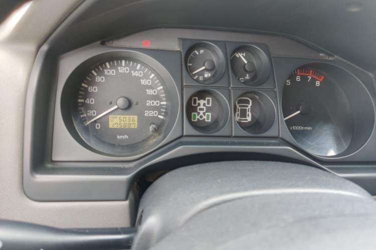 Used Mitsubishi Pajero 2008 V73 3.0L MT GL Odometer Close Up